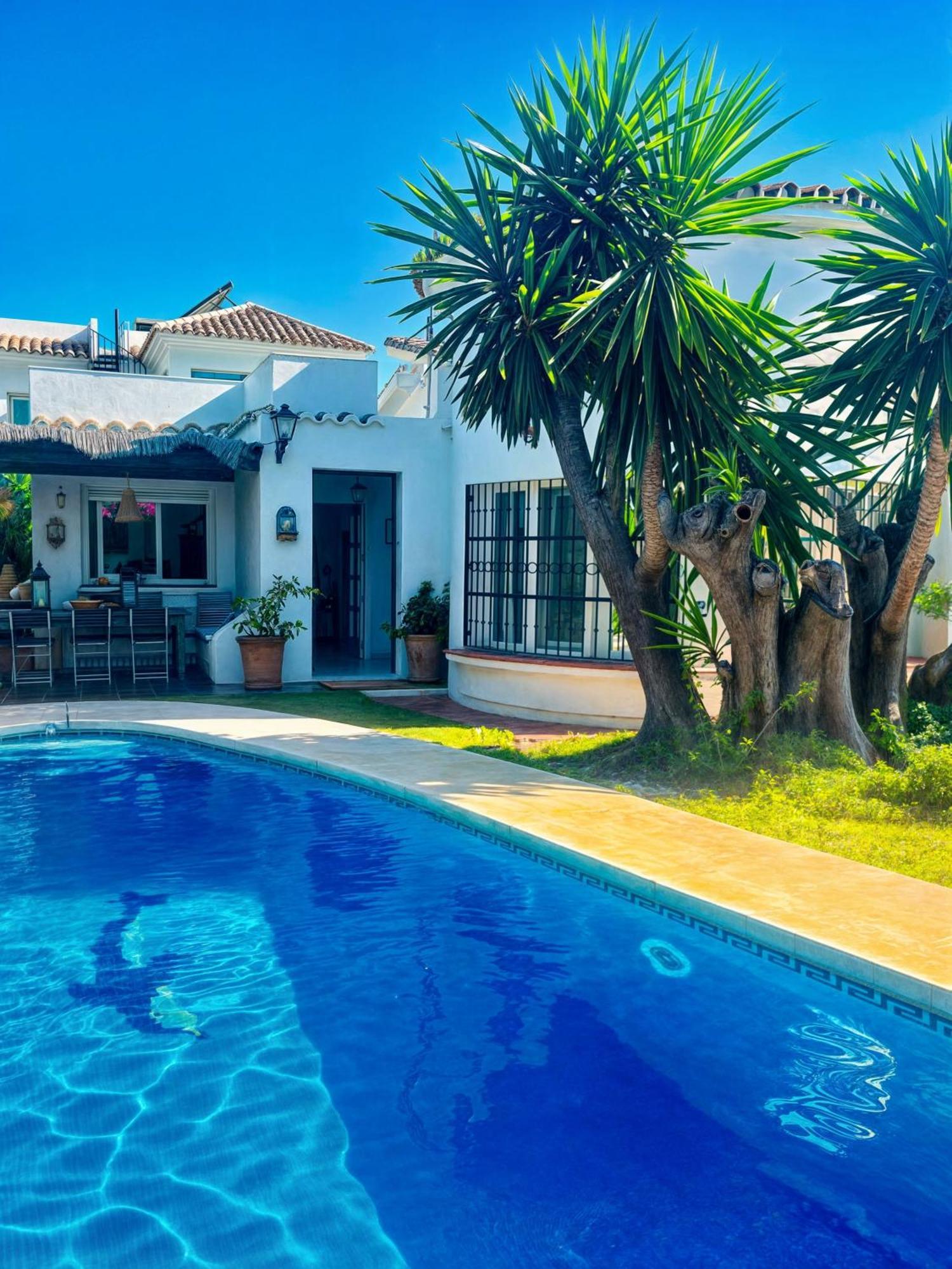 Villa Alfredo - Private Pool Next To The Beach Estepona Dış mekan fotoğraf